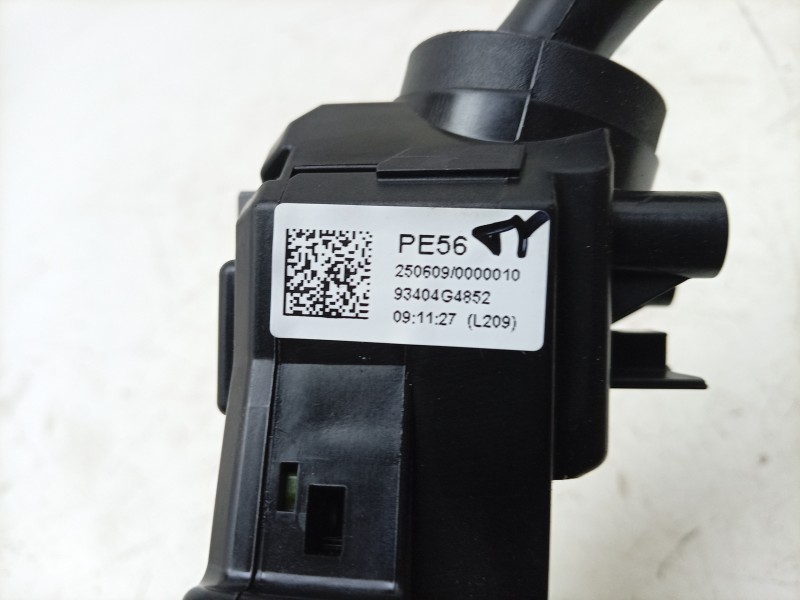 Recambio de mando multifuncion para hyundai i30 (pde, pd, pden) 1.0 t-gdi referencia OEM IAM  93404G4852 