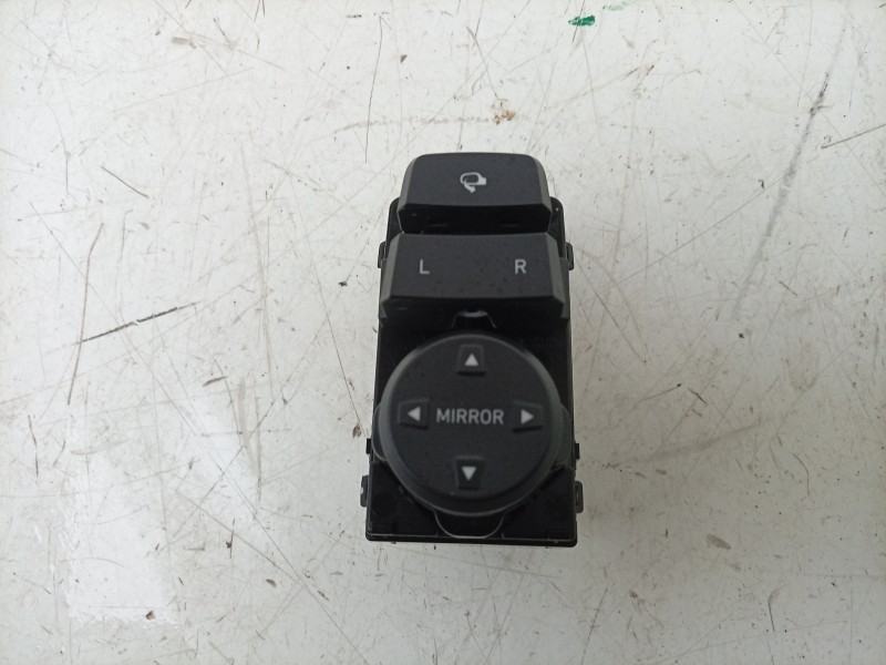 Recambio de mando retrovisor para hyundai i30 (pde, pd, pden) 1.0 t-gdi referencia OEM IAM  93530G4500 