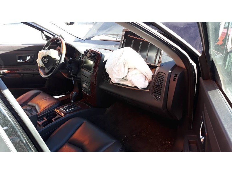 cadillac srx del año 2005