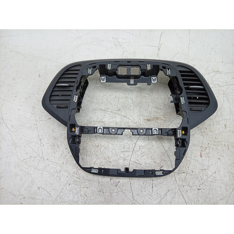 Recambio de aireador central para renault captur i (j5_, h5_) 0.9 tce 90 referencia OEM IAM  682602532R 