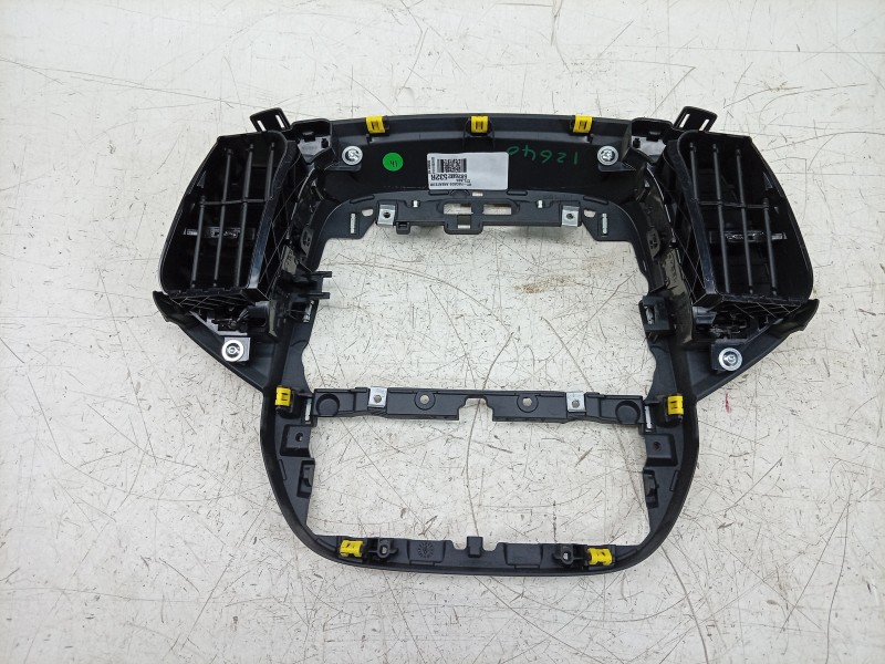 Recambio de aireador central para renault captur i (j5_, h5_) 0.9 tce 90 referencia OEM IAM  682602532R 