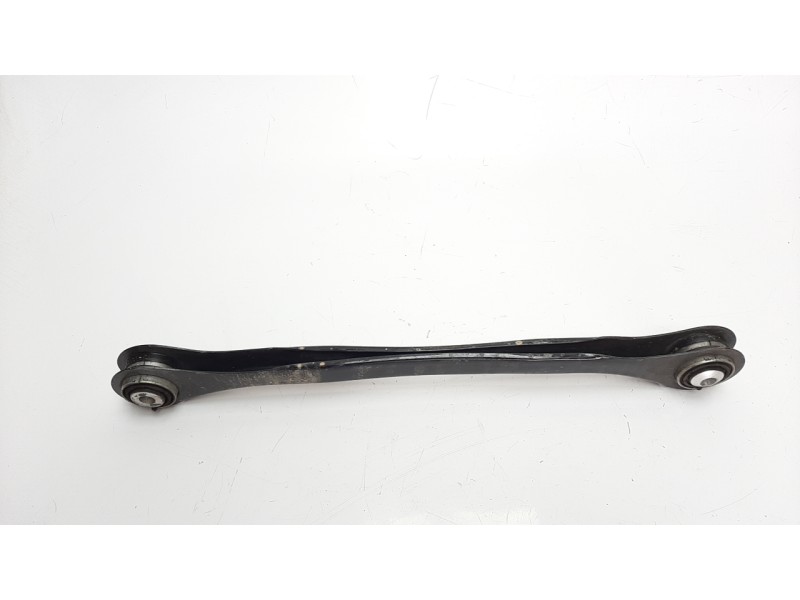 Recambio de brazo suspension inferior trasero derecho para audi a4 avant (8w5) 3.0 v6 24v tdi referencia OEM IAM 8W0501530D  