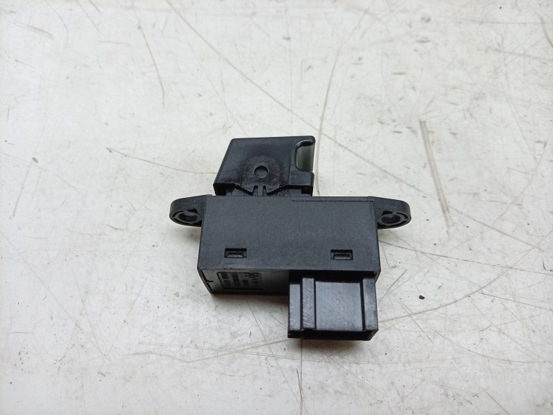 Recambio de mando elevalunas delantero derecho para dr evo 5 referencia OEM IAM  118403759 