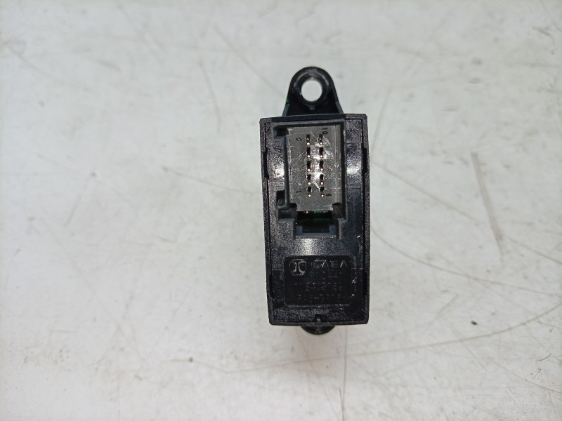 Recambio de mando elevalunas delantero derecho para dr evo 5 referencia OEM IAM  118403759 