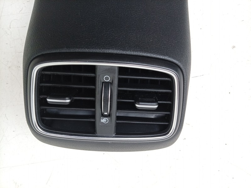 Recambio de rejilla aireadora para hyundai i30 (pde, pd, pden) 1.0 t-gdi referencia OEM IAM  97049G4000 