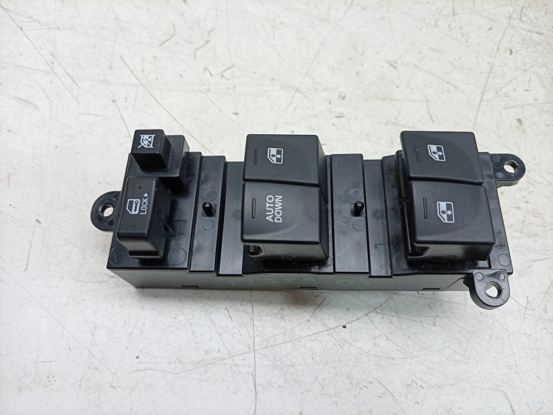 Recambio de mando elevalunas delantero izquierdo para dr evo 5 referencia OEM IAM  A577E00115 