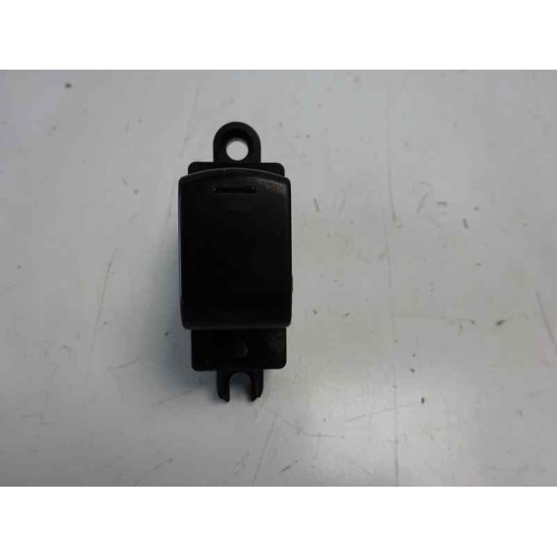 Recambio de mando elevalunas trasero izquierdo para nissan navara pick-up (d40m) doble cab se 4x4 referencia OEM IAM   