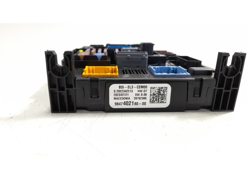 Recambio de caja reles / fusibles para citroen c3 1.2 12v e-thp referencia OEM IAM 9847402180  