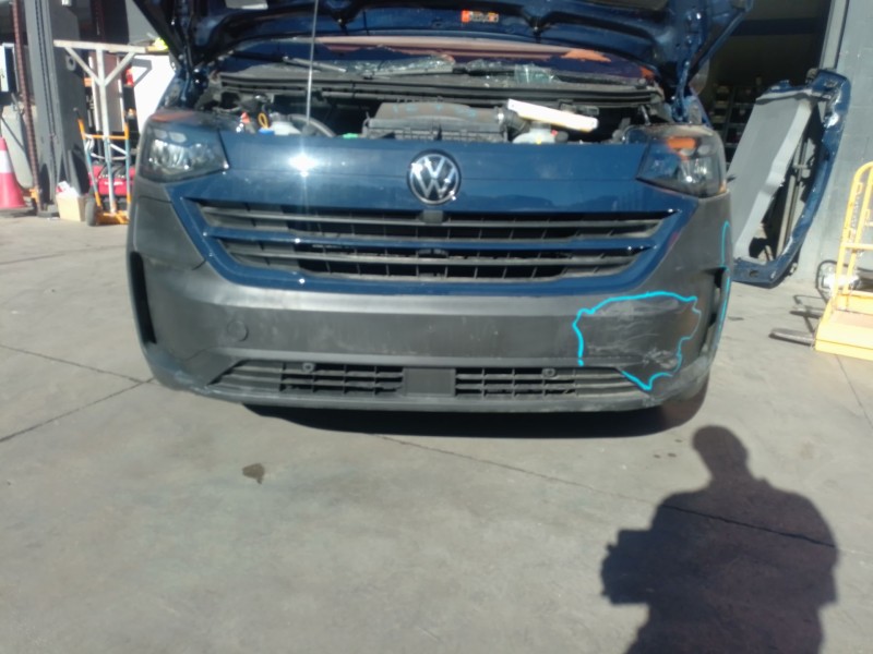 Recambio de paragolpes delantero para volkswagen caravelle t7 2.5 ehybrid referencia OEM IAM   