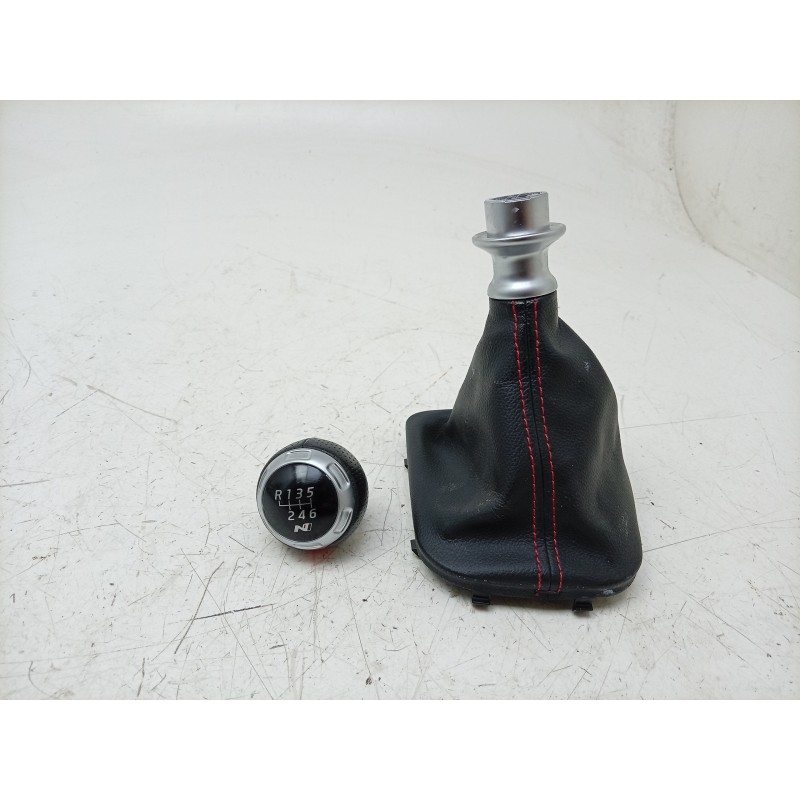 Recambio de pomo palanca cambio para hyundai i30 (pde, pd, pden) 1.0 t-gdi referencia OEM IAM  43711F2100TRK 