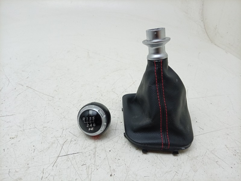 Recambio de pomo palanca cambio para hyundai i30 (pde, pd, pden) 1.0 t-gdi referencia OEM IAM  43711F2100TRK 