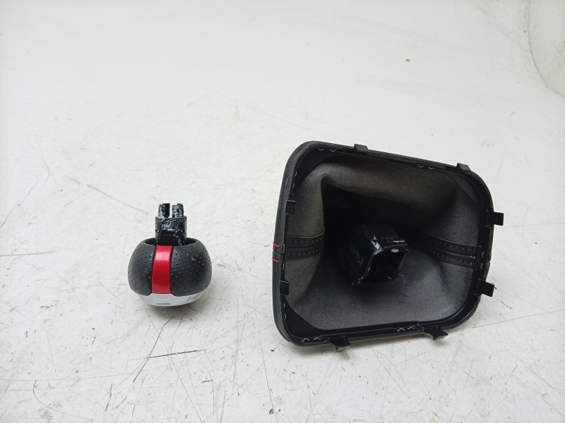 Recambio de pomo palanca cambio para hyundai i30 (pde, pd, pden) 1.0 t-gdi referencia OEM IAM  43711F2100TRK 