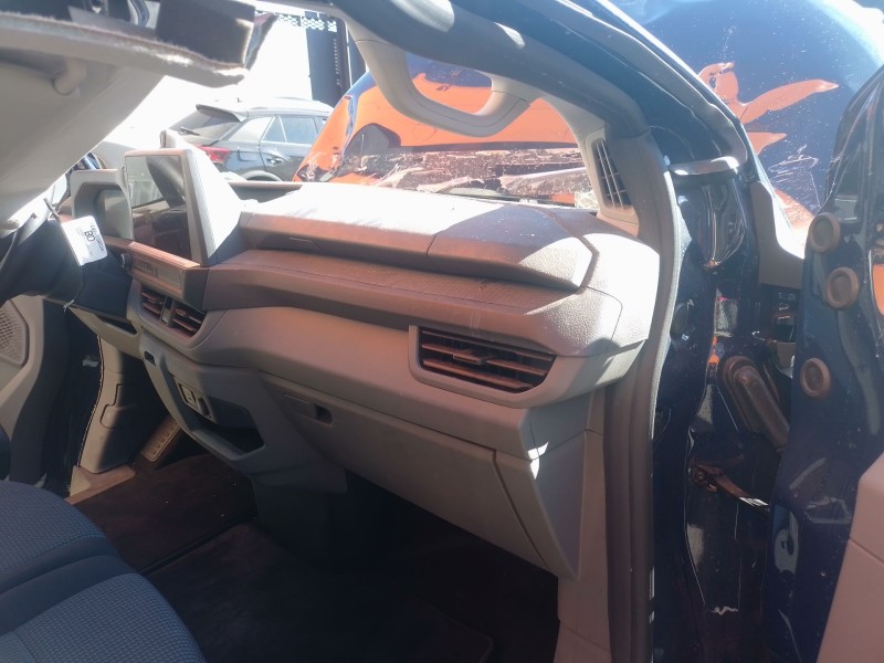 Recambio de salpicadero para volkswagen caravelle t7 2.5 ehybrid referencia OEM IAM   
