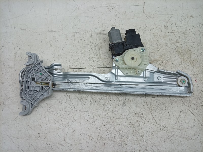 Recambio de elevalunas delantero izquierdo para hyundai kona (os, ose, osi) 1.6 gdi hybrid referencia OEM IAM  82401J9010 