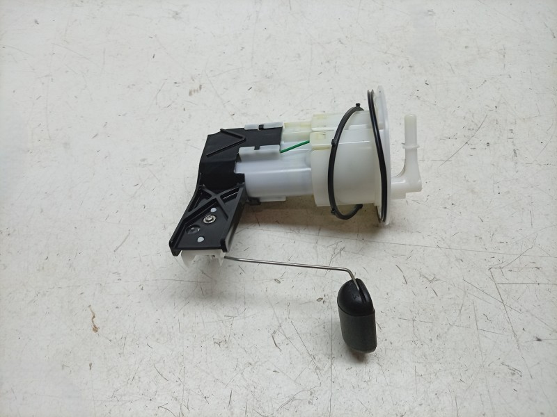 Recambio de bomba combustible para honda nc nc 750 x (rh09) referencia OEM IAM  16700MKWD01 