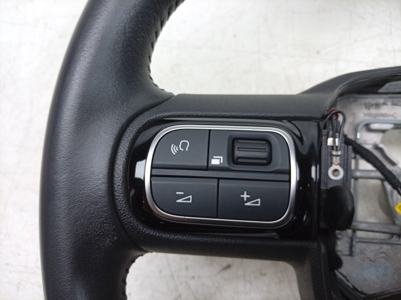 Recambio de volante para citroën c3 aircross ii (2r_, 2c_) 1.5 bluehdi 110 referencia OEM IAM  98223645ZD 