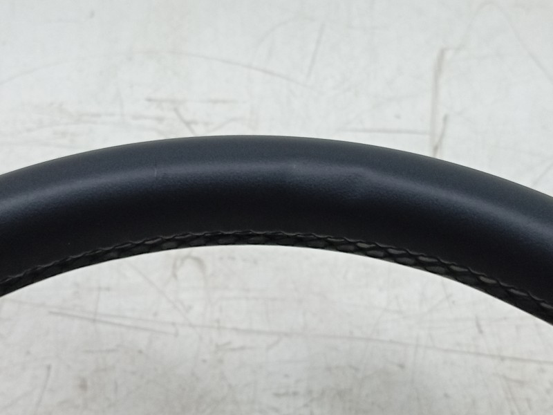 Recambio de volante para bmw 1 118 d f70 referencia OEM IAM  32305B3B7E7 