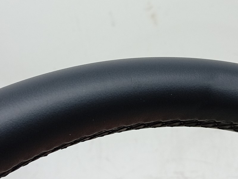 Recambio de volante para bmw 1 118 d f70 referencia OEM IAM  32305B3B7E7 