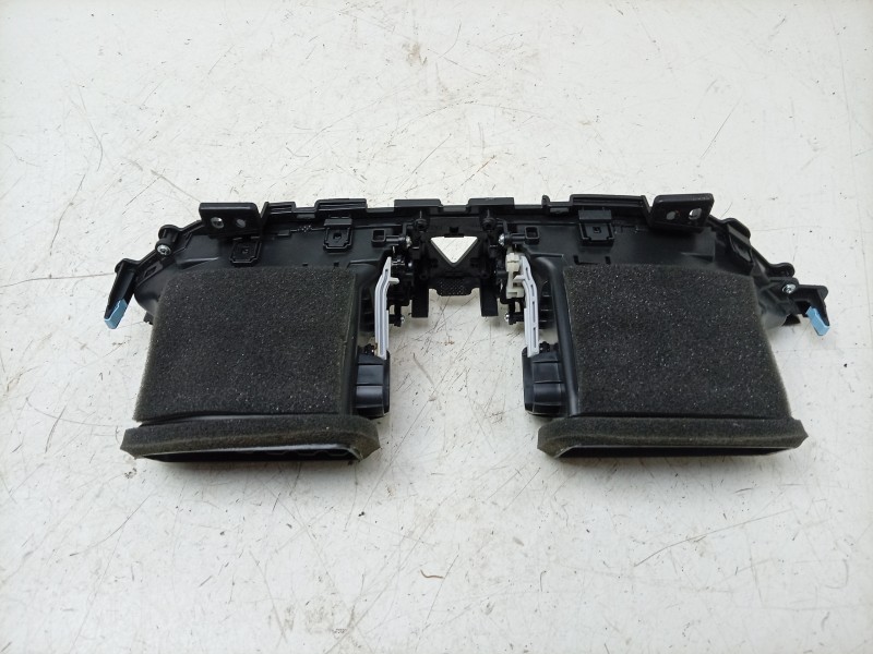 Recambio de aireador central para hyundai i30 (pde, pd, pden) 1.0 t-gdi referencia OEM IAM  97401G4AB0 