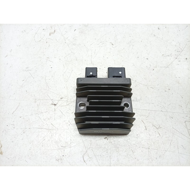 Recambio de regulador de corriente para honda nc nc 750 x (rh09) referencia OEM IAM FH028AA FH028AA 