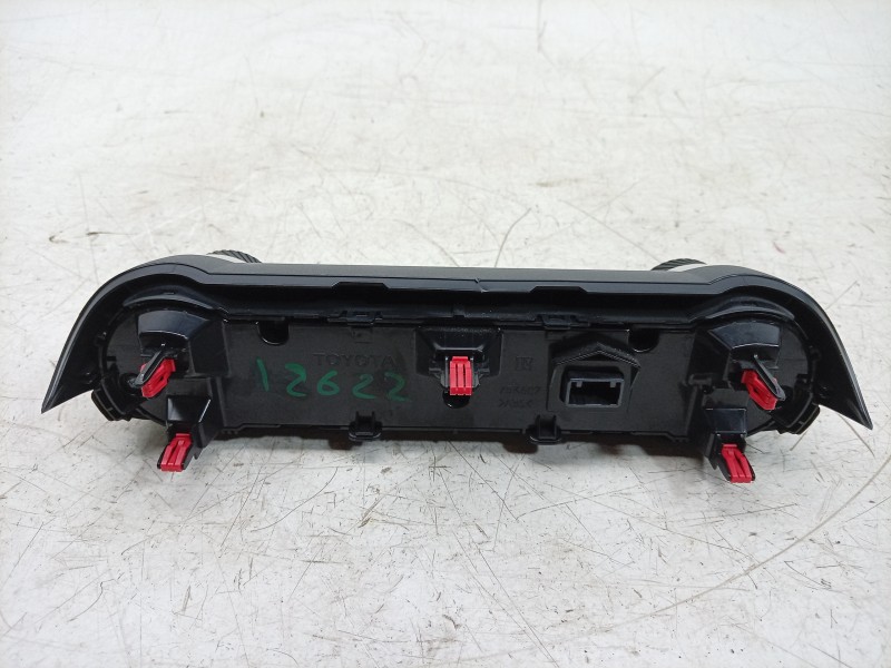 Recambio de mando climatizador para toyota rav 4 v (_a5_, _h5_) 2.5 hybrid awd (axah54) referencia OEM IAM 5590042580 5590042610