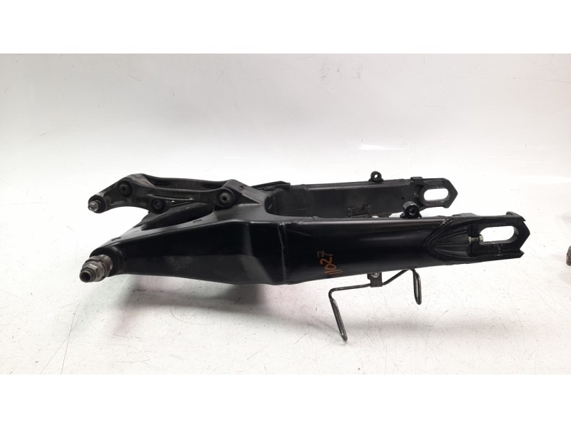Recambio de puente trasero para kawasaki zzr 1400 referencia OEM IAM 33001021618R  