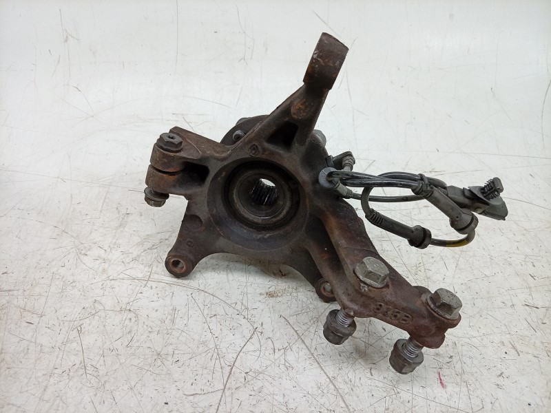 Recambio de mangueta delantera izquierda para dacia dokker 1.5 dci diesel fap cat referencia OEM IAM  400110096R 