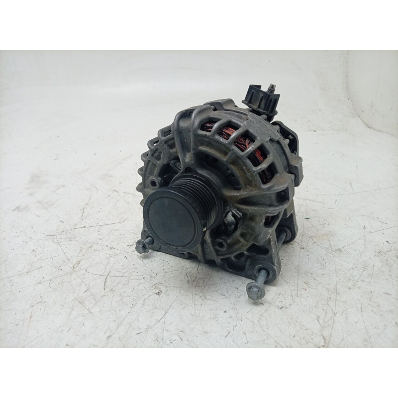 Recambio de alternador para dacia sandero iii 1.0 tce 90 eco-g referencia OEM IAM  231002175R ALF011A01BS/ALF501001BS/ALF501001H
