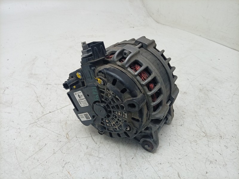 Recambio de alternador para dacia sandero iii 1.0 tce 90 eco-g referencia OEM IAM  231002175R ALF011A01BS/ALF501001BS/ALF501001H
