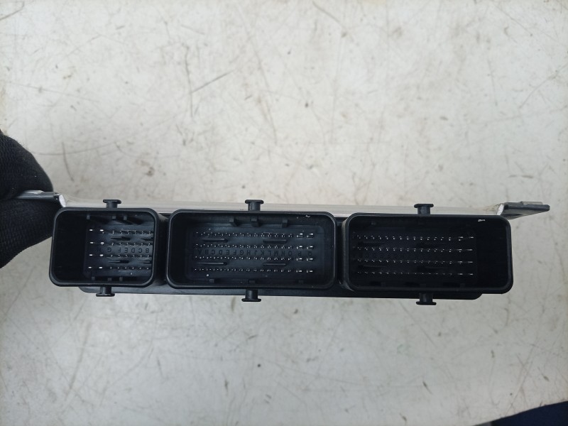 Recambio de centralita motor uce para dacia sandero iii 1.0 tce 90 eco-g referencia OEM IAM  237100773V 