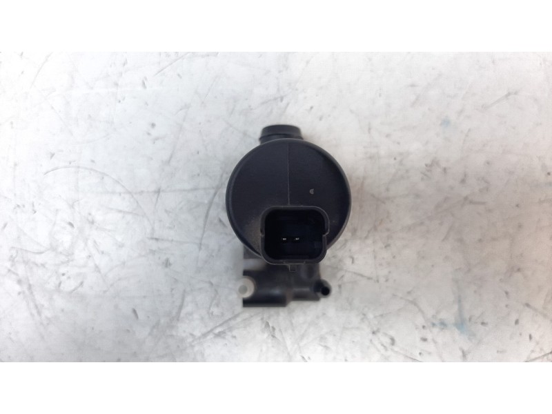 Recambio de bomba limpia para opel corsa f 1.2 referencia OEM IAM 9825893480  