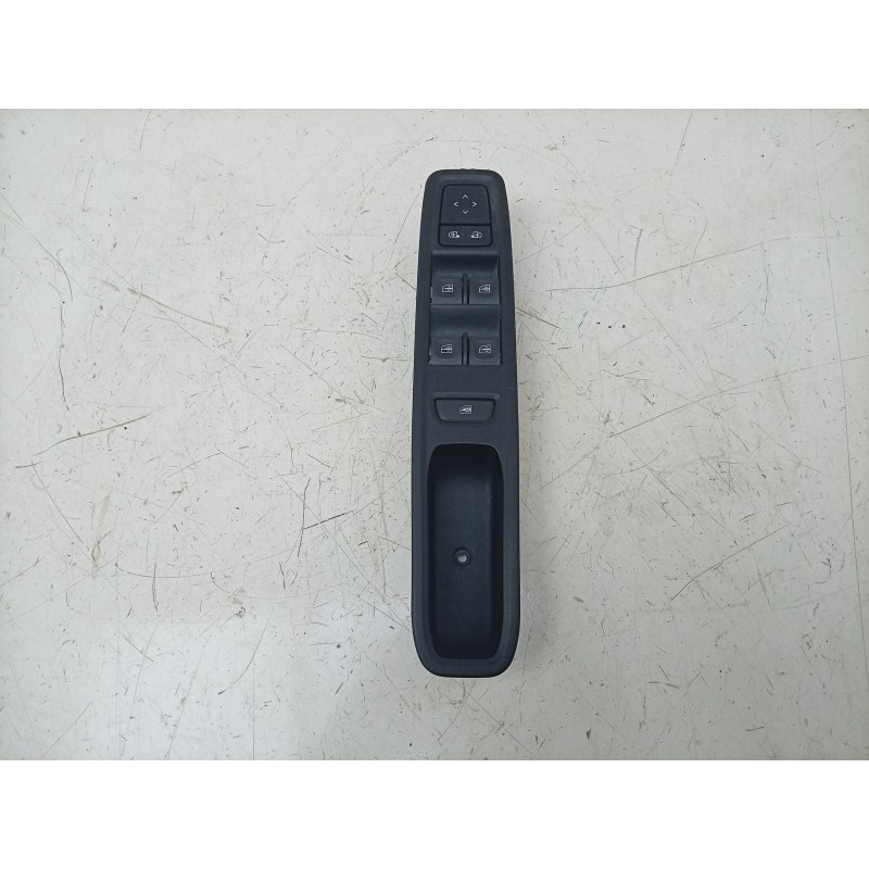 Recambio de mando elevalunas delantero izquierdo para dacia sandero iii 1.0 tce 90 eco-g referencia OEM IAM  254112588R EWSRE025