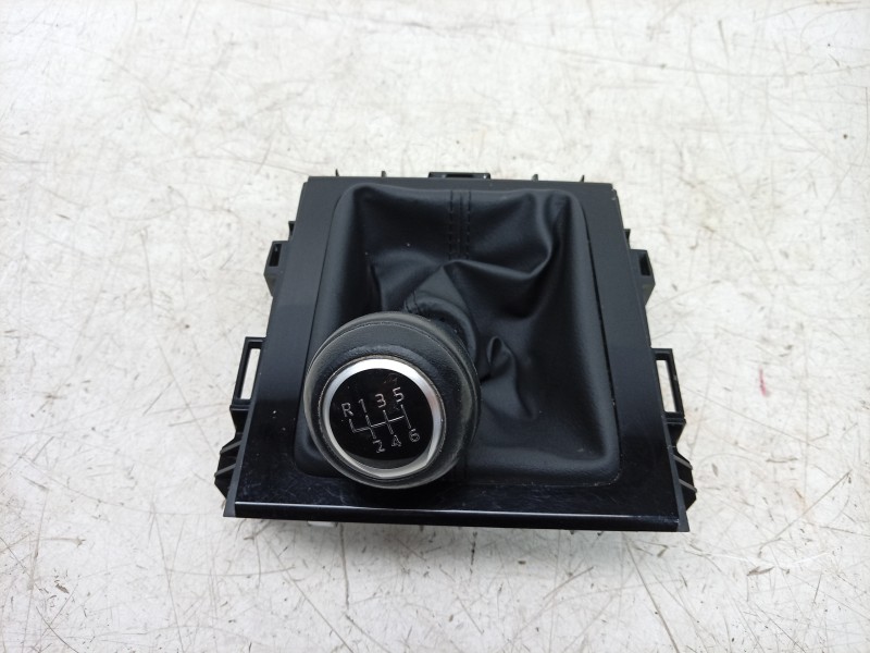 Recambio de pomo palanca cambio para mazda cx-3 (dk) 2.0 skyactiv-g referencia OEM IAM  DH4C64341 