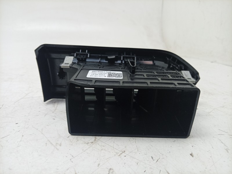 Recambio de aireador derecho para dacia sandero iii 1.0 tce 90 eco-g referencia OEM IAM  687600112R 