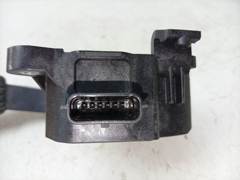 Recambio de potenciometro pedal para dacia sandero iii 1.0 tce 90 eco-g referencia OEM IAM  180100912R 