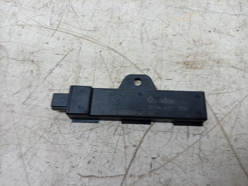 Recambio de amplificador de antena para bmw 1 (f40) 118 d referencia OEM IAM 023AA08957 65206832065 