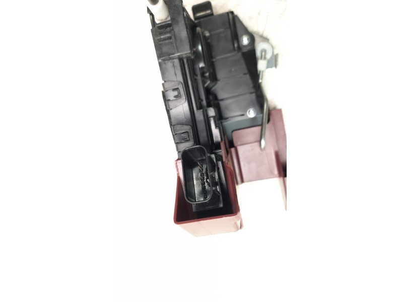 Recambio de cerradura puerta trasera derecha para hyundai tucson (nx) klass 2wd referencia OEM IAM 81420N7000  