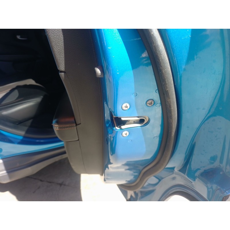 Recambio de cerradura puerta trasera derecha para jeep compass (mp, m6, mv, m7) 1.4 multiair referencia OEM IAM   