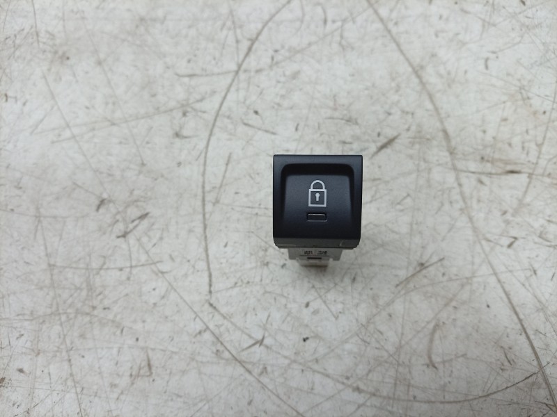 Recambio de interruptor para citroën e-c3 aircross electrico 113cv max referencia OEM IAM  98481861ZD 