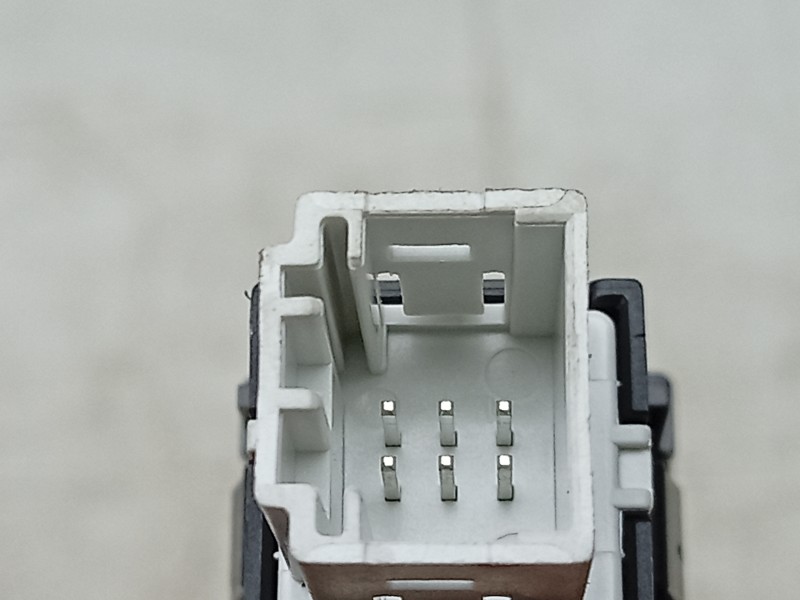 Recambio de interruptor para citroën e-c3 aircross electrico 113cv max referencia OEM IAM  98481861ZD 