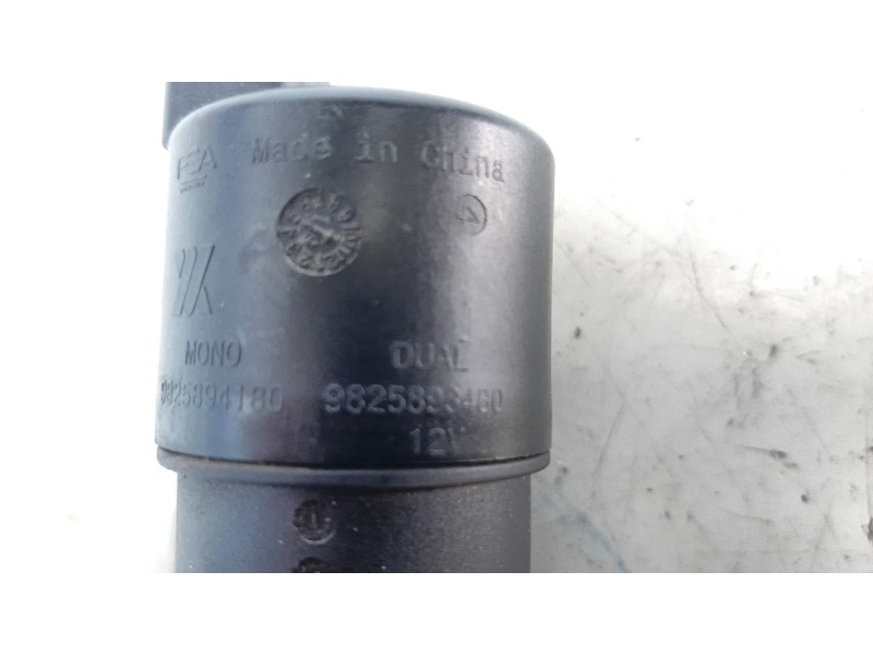 Recambio de bomba limpia para opel corsa f 1.2 referencia OEM IAM 9825893480  