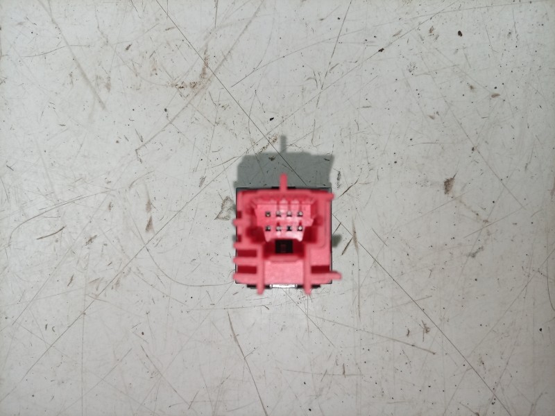 Recambio de interruptor para dacia sandero iii 1.0 tce 90 eco-g referencia OEM IAM  251901945R 