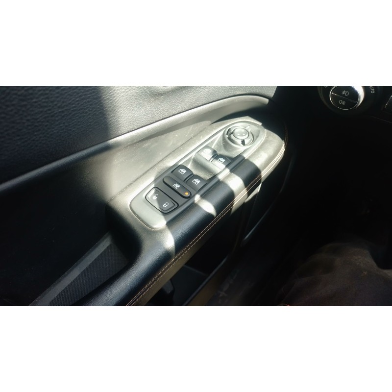 Recambio de mando elevalunas delantero izquierdo para jeep compass (mp, m6, mv, m7) 1.4 multiair referencia OEM IAM   