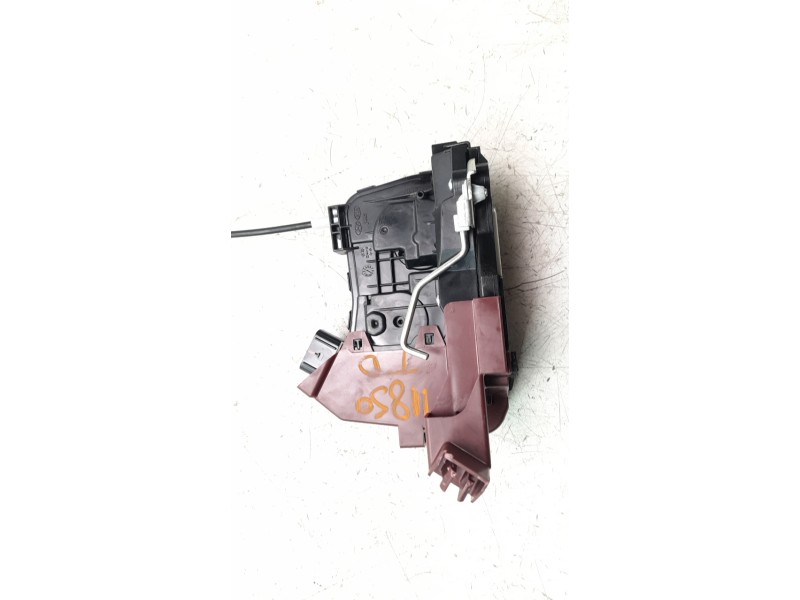 Recambio de cerradura puerta trasera derecha para hyundai tucson (nx) klass 2wd referencia OEM IAM 81420N7000  