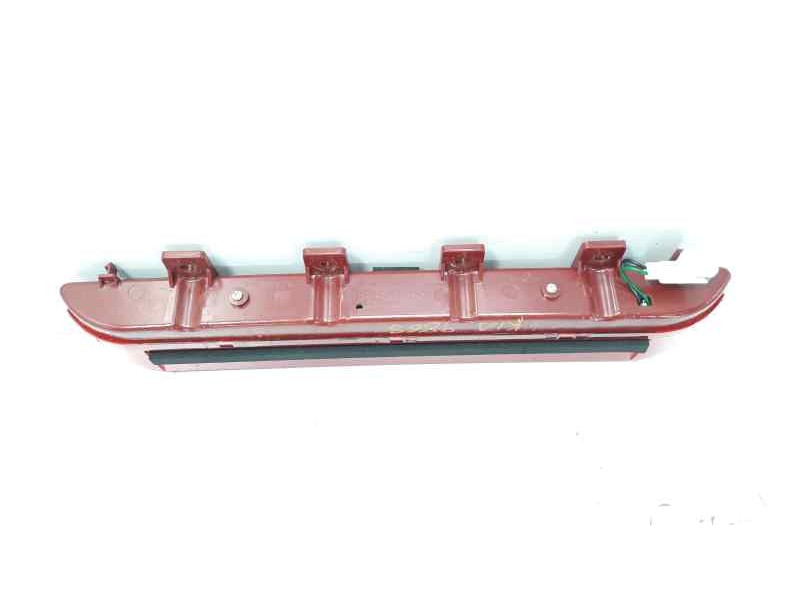 Recambio de luz central de freno para kia sportage drive 4x2 referencia OEM IAM 927003W000  