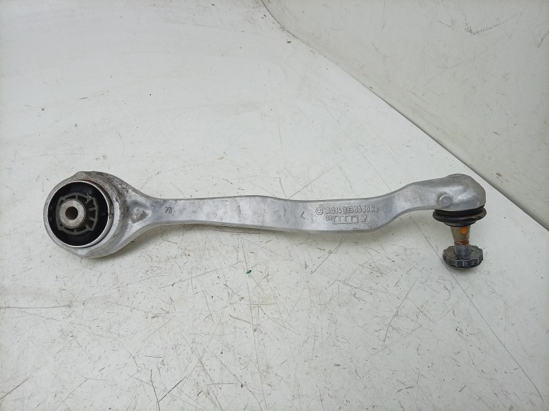 Recambio de brazo suspension superior delantero derecho para mercedes-benz cle cle 220d referencia OEM IAM A2363300400 A21433308