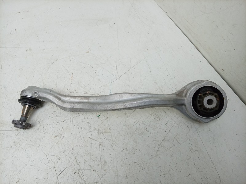 Recambio de brazo suspension superior delantero derecho para mercedes-benz cle cle 220d referencia OEM IAM A2363300400 A21433308