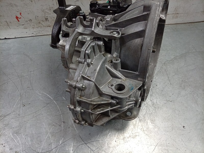 Recambio de caja cambios para renault master iii furgoneta (fv) 2.3 dci 150 fwd (fv0f, fv03) referencia OEM IAM PF6066 320108400