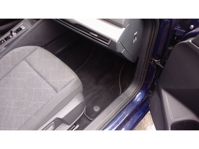 Recambio de juego alfombrillas para volkswagen golf viii (cd1, da1) 1.5 etsi referencia OEM IAM   