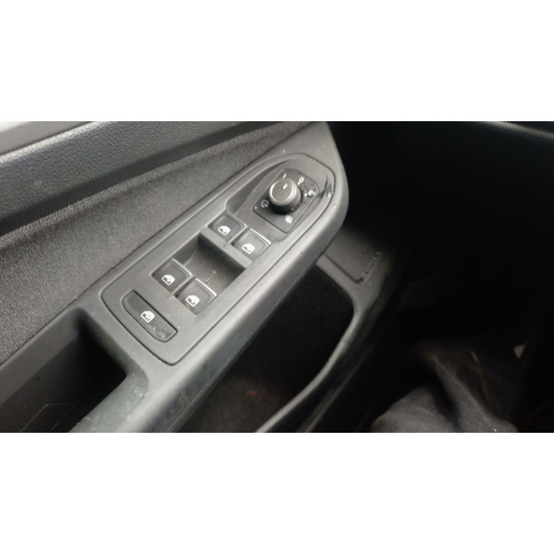Recambio de mando elevalunas delantero izquierdo para volkswagen golf viii (cd1, da1) 1.5 etsi referencia OEM IAM   